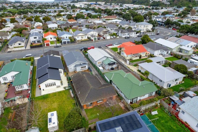 Photo of property in 51 Rotherham Terrace, Miramar, Wellington, 6022