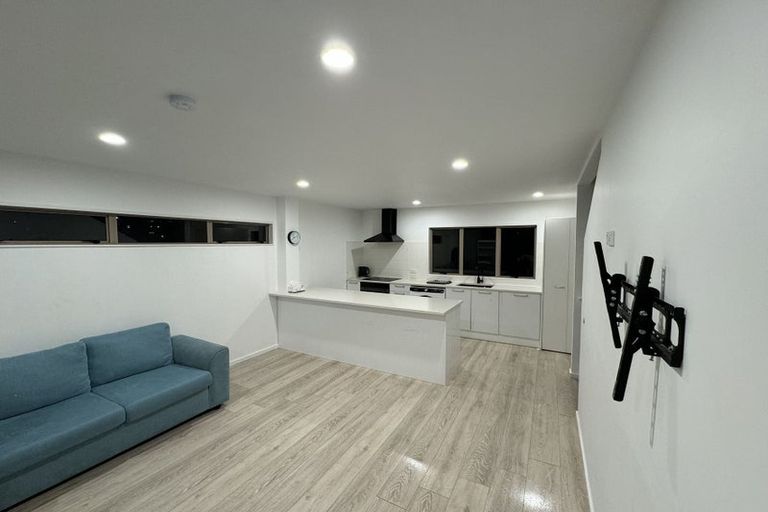 Photo of property in Lakeview Terrace, 19/14 Ambrico Place, New Lynn, Auckland, 0600