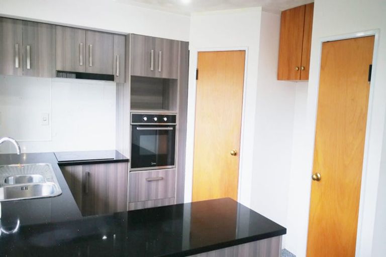 Photo of property in 2/20 Steeple Rise, Pakuranga, Auckland, 2010