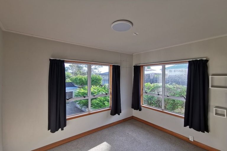Photo of property in 14 Lyttelton Avenue, Forrest Hill, Auckland, 0620