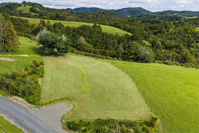 Photo of property in 75 Kohinui Road, Parua Bay, 0192