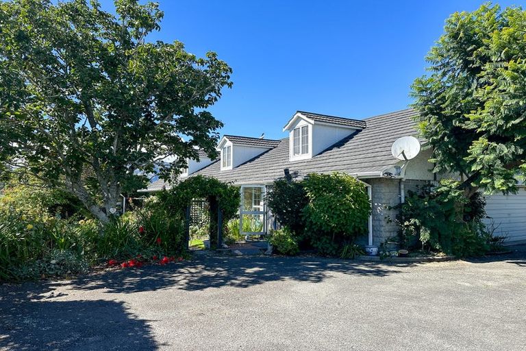 Photo of property in 146 Commercial Street, Takaka, 7110