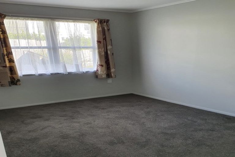 Photo of property in 2/9 View Road, Papakura, 2110