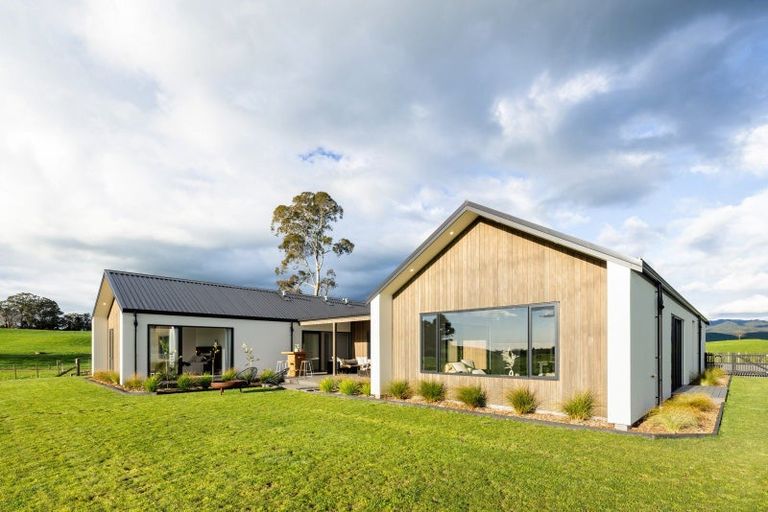 Photo of property in 1136 Roto O Rangi Road, Rotoorangi, Cambridge, 3495