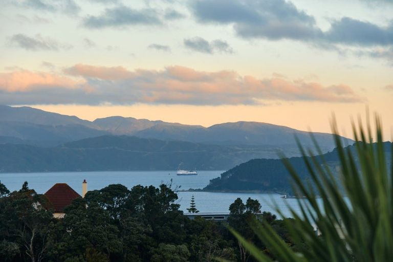 Photo of property in 30 Mandalay Terrace, Khandallah, Wellington, 6035