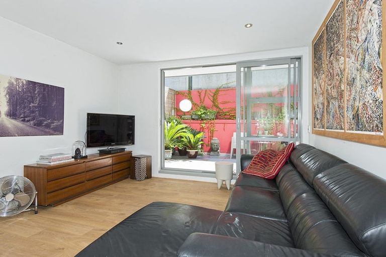 Photo of property in 1d/2 Dickens Street, Grey Lynn, Auckland, 1021