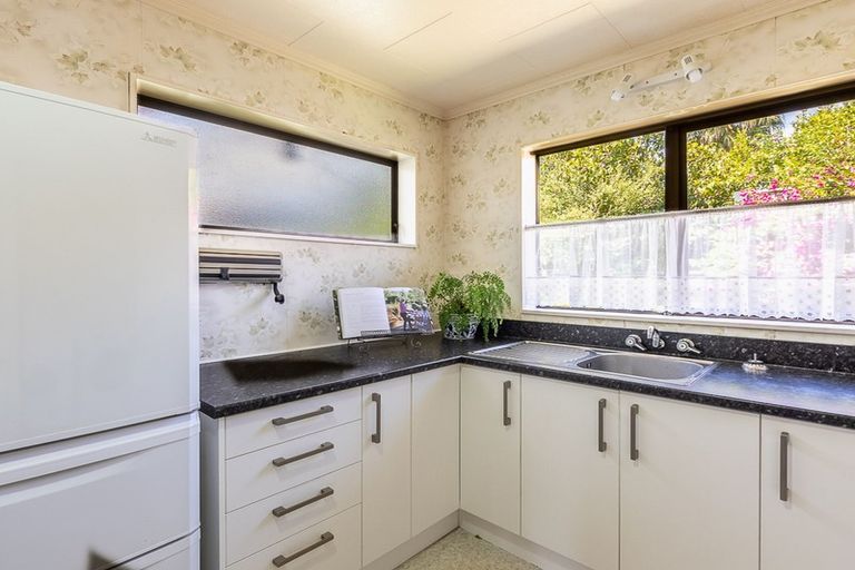 Photo of property in 36a Kohekohe Road, Waikanae, 5036