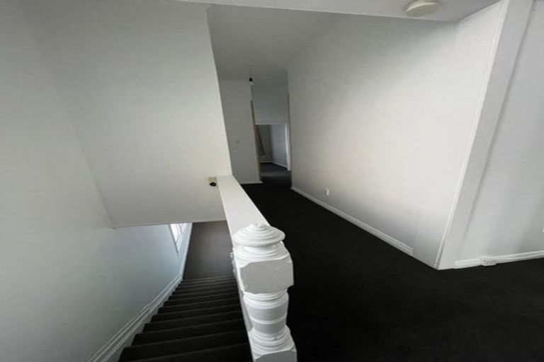 Photo of property in 1/50 Clyde Street, Island Bay, Wellington, 6023