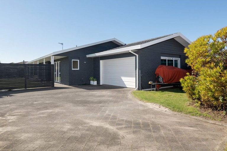 Photo of property in 22 Hibiscus Avenue, Mount Maunganui, 3116