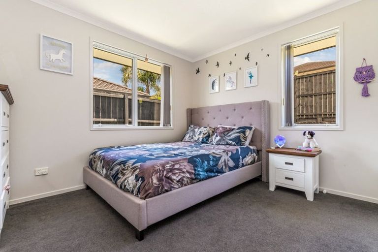 Photo of property in 39 Sunningdale Street, Wattle Downs, Auckland, 2103