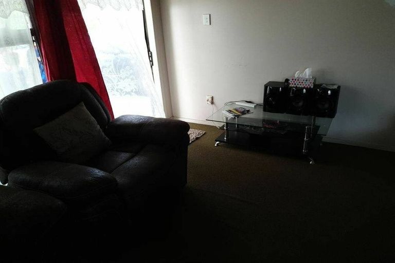 Photo of property in 7 Silverstone Place, Henderson, Auckland, 0612