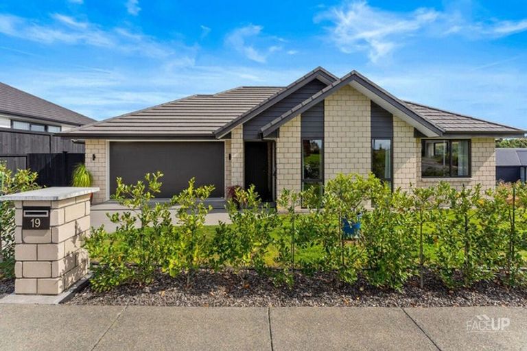 Photo of property in 19 Stanton House Road, Paerata, 2124