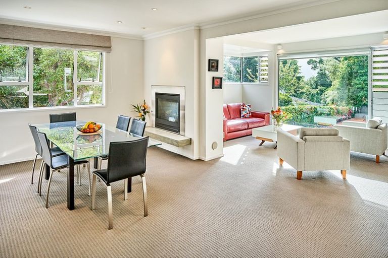 Photo of property in 41 Chatsworth Road, Silverstream, Upper Hutt, 5019