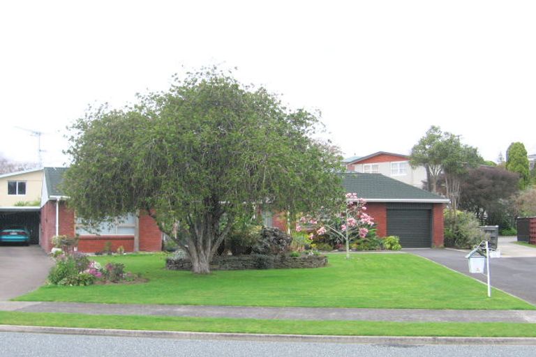 Photo of property in 12 Shelley Street, Otumoetai, Tauranga, 3110