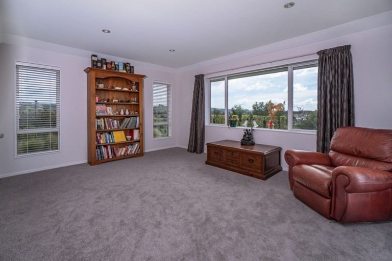 Photo of property in 9 Katania Heights, Brightwater, 7022