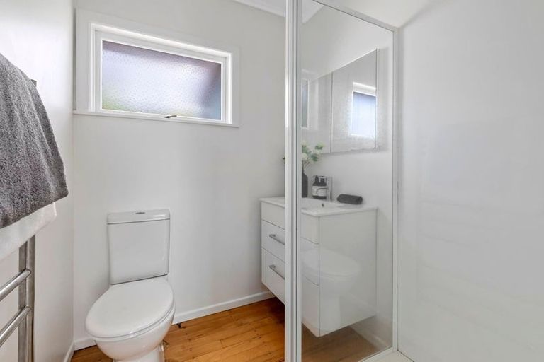 Photo of property in 4/13a Evelyn Place, Hillcrest, Auckland, 0627