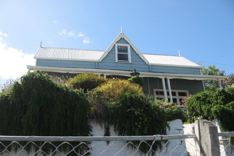 Photo of property in 2 Coleridge Terrace, Lyttelton, 8082