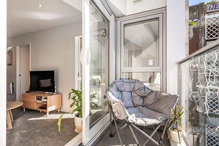 Photo of property in Soho Apartments, 701/74 Taranaki Street, Te Aro, Wellington, 6011