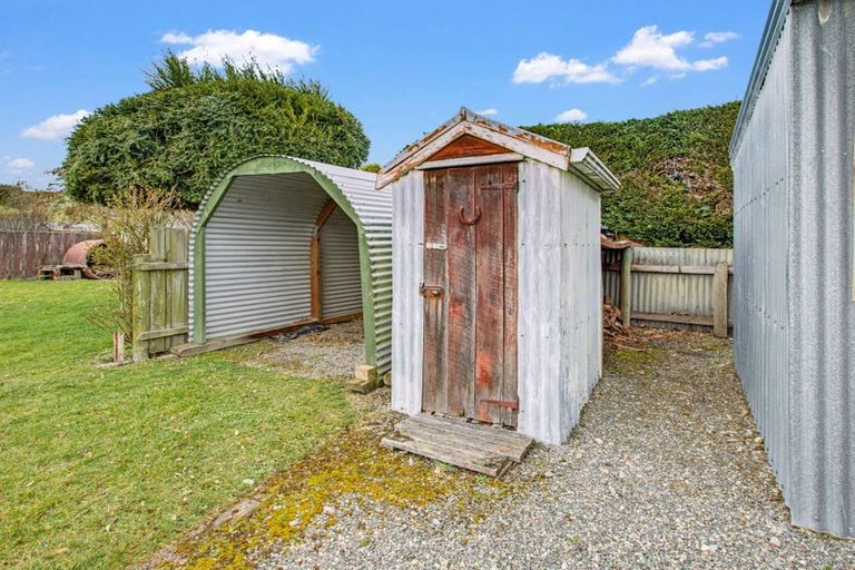 Photo of property in 18 Blaydon Street, Waikaia, 9778
