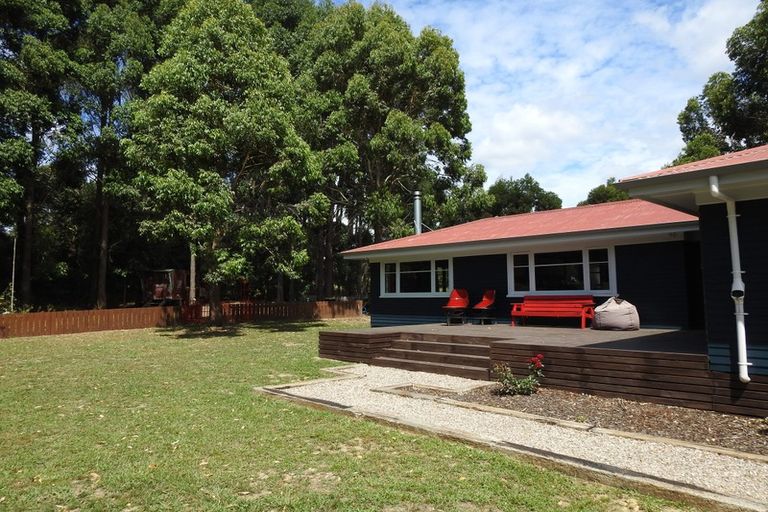 Photo of property in 11 Mick Dillon Road, Tahekeroa, Kaukapakapa, 0873