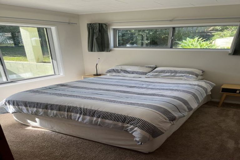 Photo of property in 10 Twilight Bay, Omaha, 0986