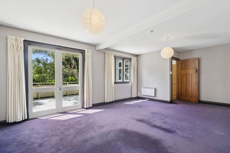 Photo of property in 73 Todman Street, Brooklyn, Wellington, 6021