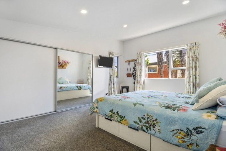 Photo of property in 43 Estuary Road, New Brighton, Christchurch, 8061