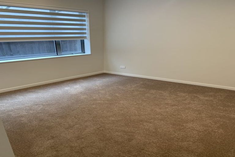 Photo of property in 5 Hea Road, Hobsonville, Auckland, 0616