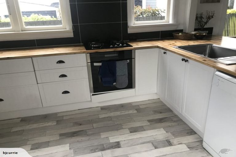 Photo of property in 63 Lyndhurst Street, Takaro, Palmerston North, 4412