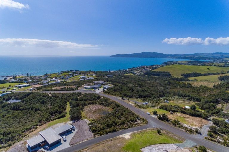 Photo of property in 103 Stratford Drive, Cable Bay, 0420