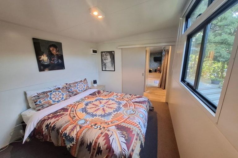 Photo of property in 9a Beaumont Crescent, Frankleigh Park, New Plymouth, 4310