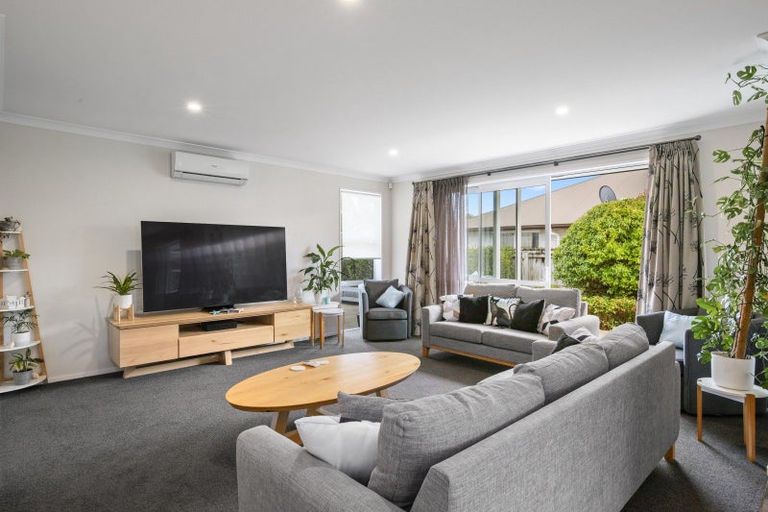 Photo of property in 15 Lydiard Place, Beachlands, Auckland, 2018