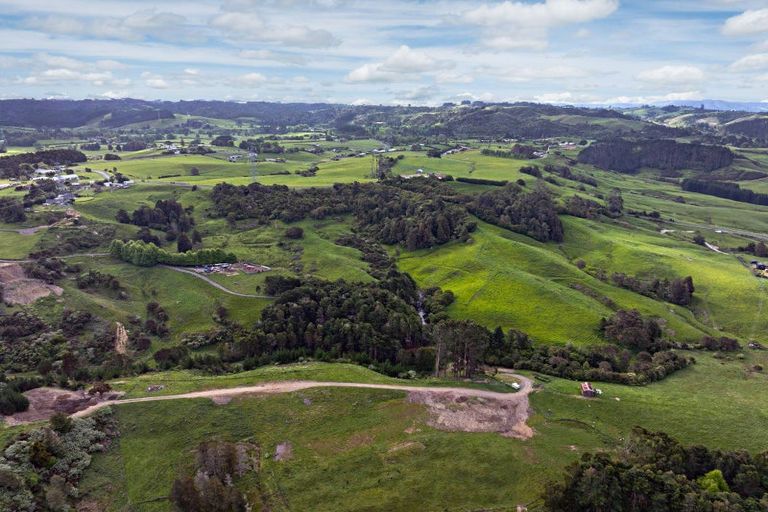 Photo of property in 24 Falls Road, Hunua, Papakura, 2583