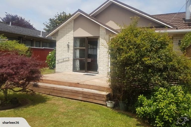 Photo of property in 37 Branch Road, Highlands Park, New Plymouth, 4312