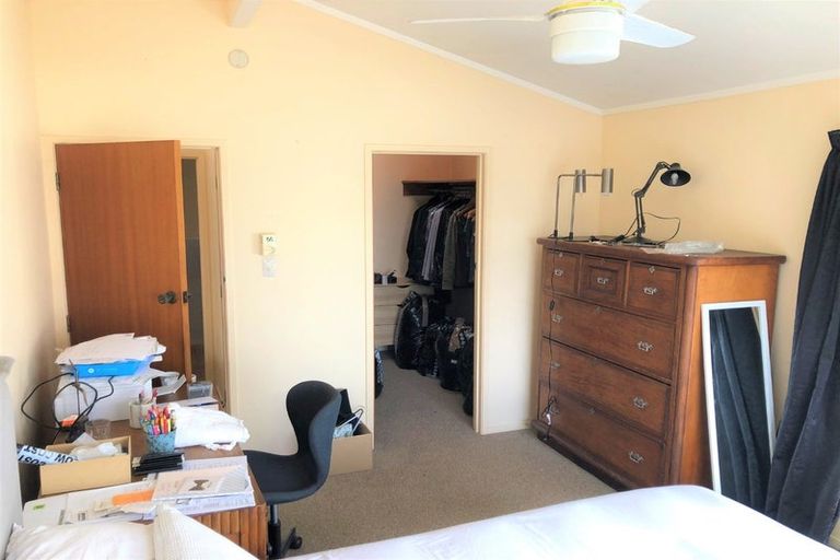 Photo of property in 61 Stanley Point Road, Stanley Point, Auckland, 0624