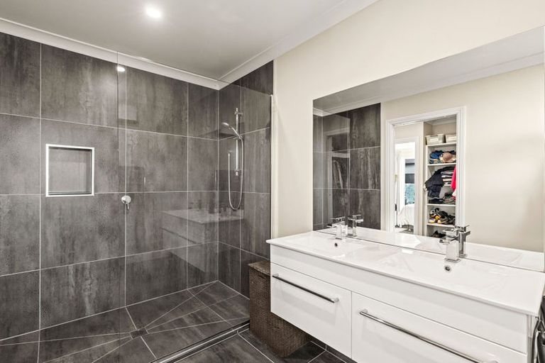 Photo of property in 56 Watkins Drive, Rangiora, 7400