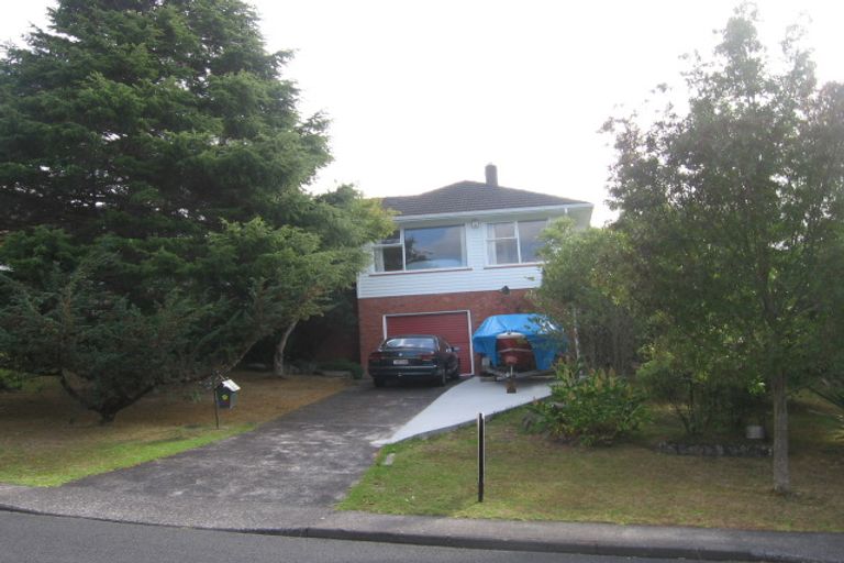 Photo of property in 41 Lynden Avenue, Hillcrest, Auckland, 0627
