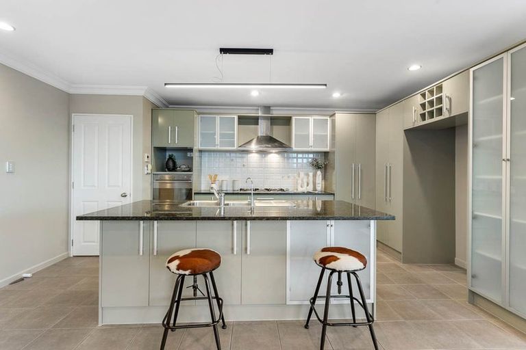 Photo of property in 23 Leafield Crescent, Henderson, Auckland, 0612