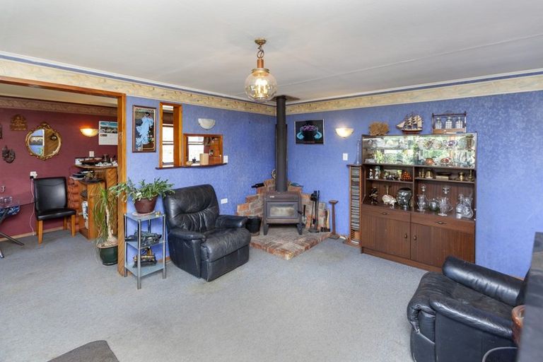 Photo of property in 38 Tiromoana Road, Raumati South, Paraparaumu, 5032