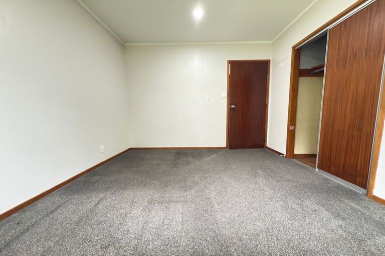 Photo of property in 418a West Coast Road, Glen Eden, Auckland, 0602