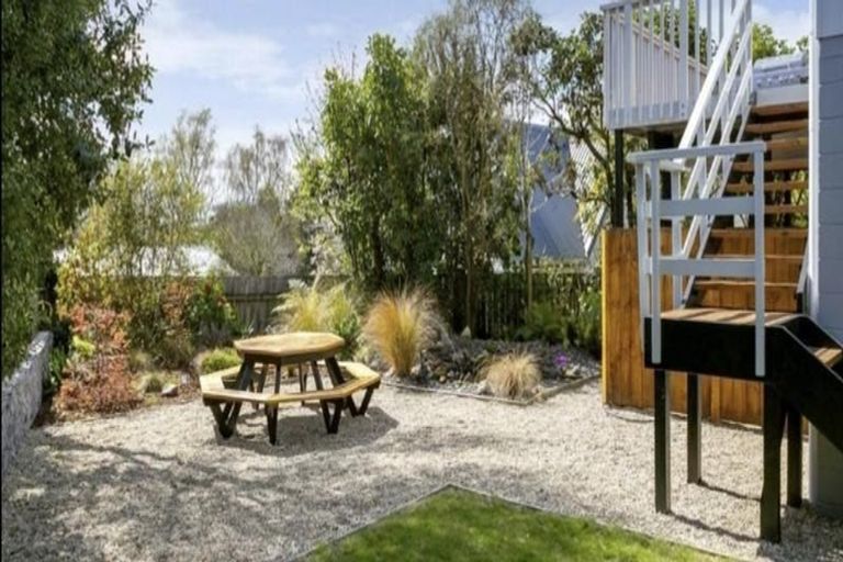 Photo of property in 14 Wembley Place, Richmond Heights, Taupo, 3330