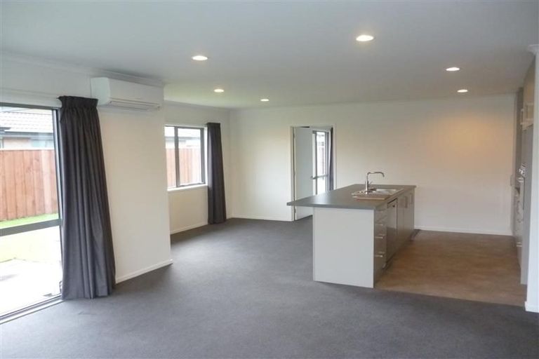 Photo of property in 15 Rossall Crescent, Rolleston, 7615