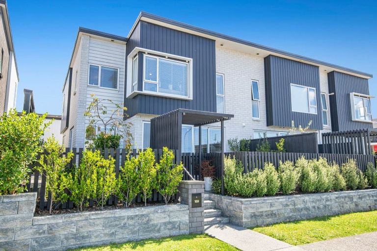 Photo of property in 169 Millwater Parkway, Silverdale, 0932