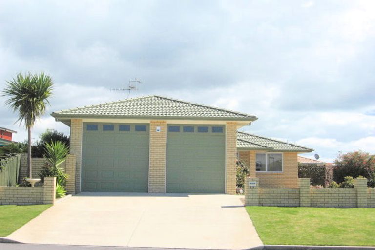 Photo of property in 19 Pirika Place, Papamoa Beach, Papamoa, 3118