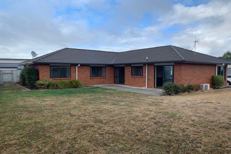 Photo of property in 23 Poplar Grove, Feilding, 4702