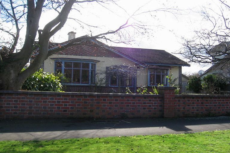 Photo of property in 7 Saint Johns Avenue, Palmerston North, 4414