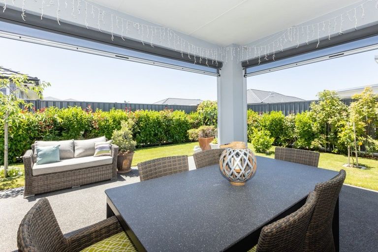 Photo of property in 52 Eriksen Road, Te Awa, Napier, 4110