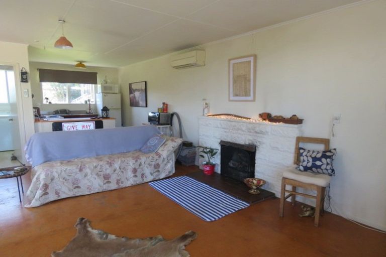 Photo of property in 37 Burnett Street, Kakanui, Oamaru, 9495