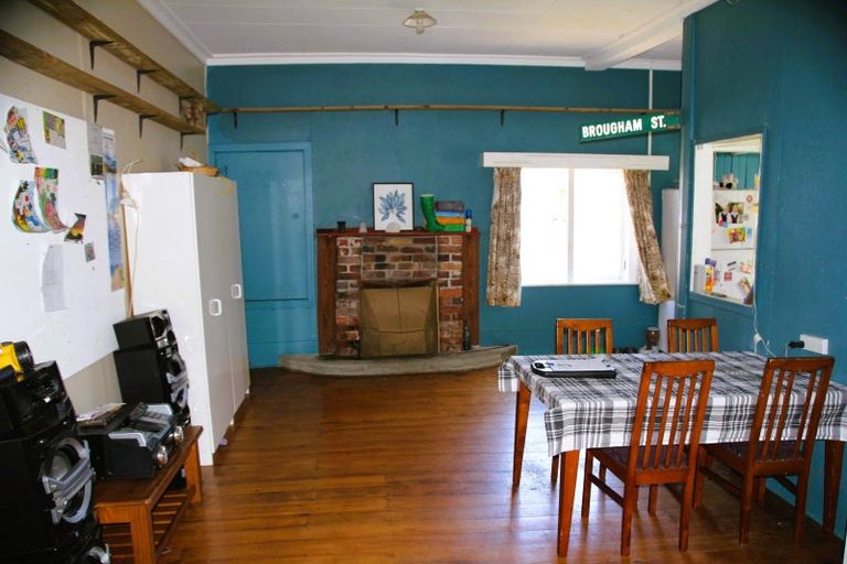 Photo of property in 31 Brougham Street, Westport, 7825