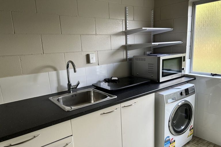 Photo of property in 32 Arthur Road, Hillpark, Auckland, 2102